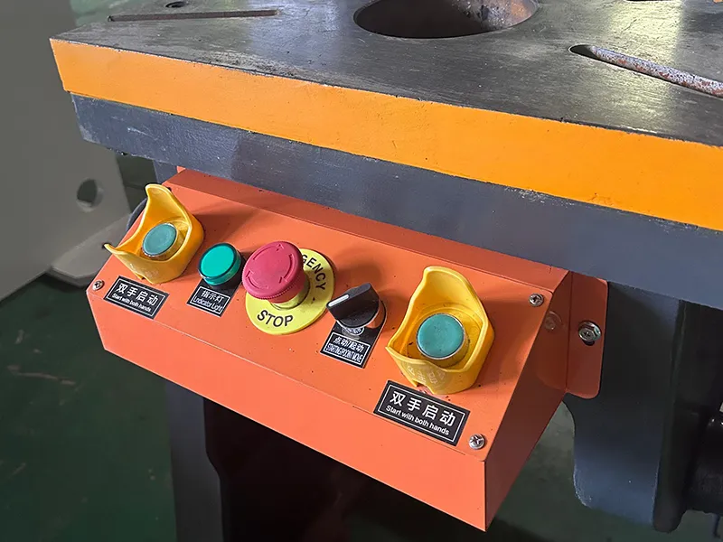 Control Buttons02